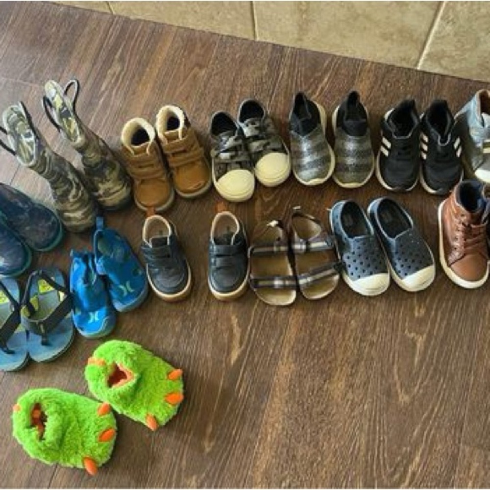 Boys 5t-6t shoe bundle